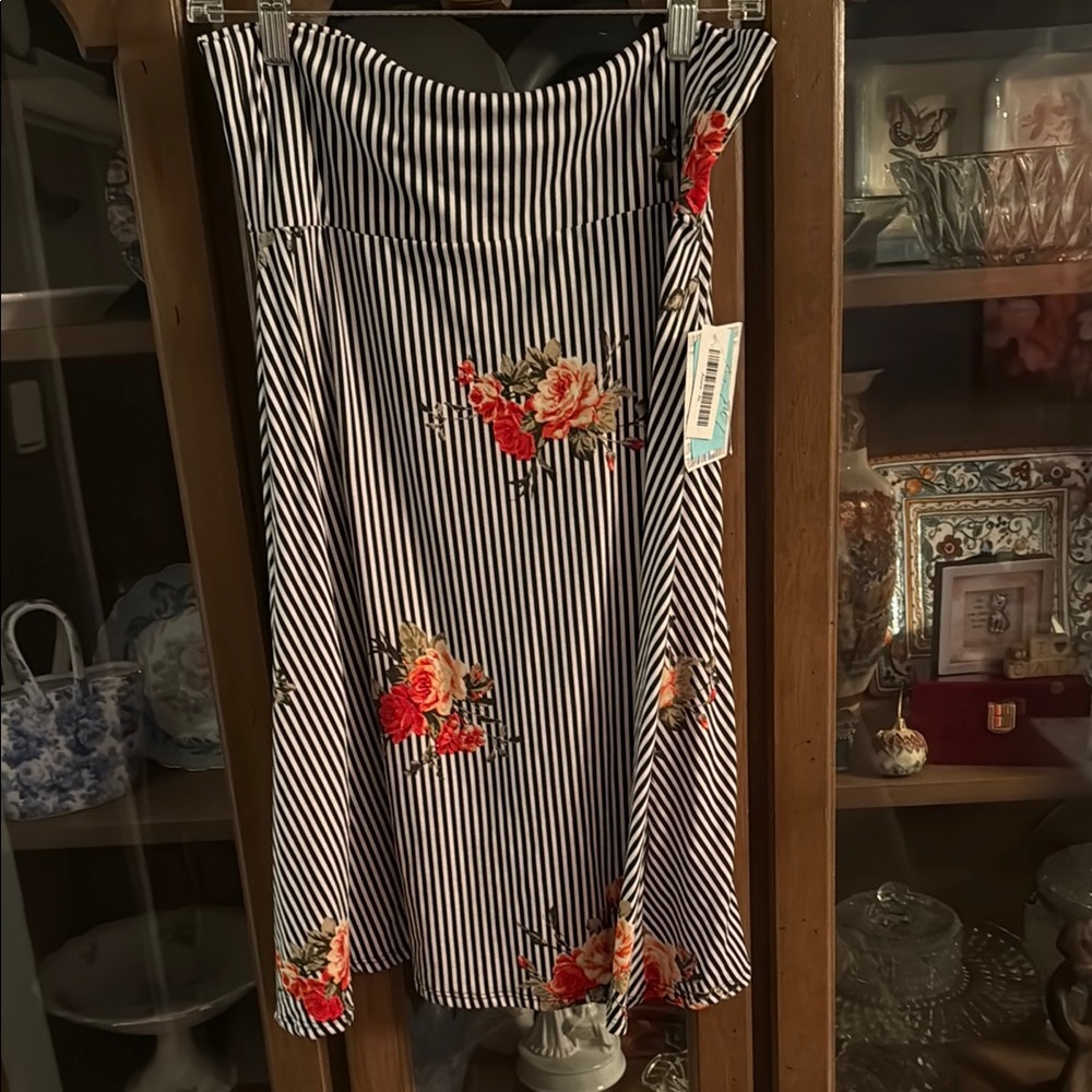 LuLaRoe Black and White Asymmetrical Midi Skirt